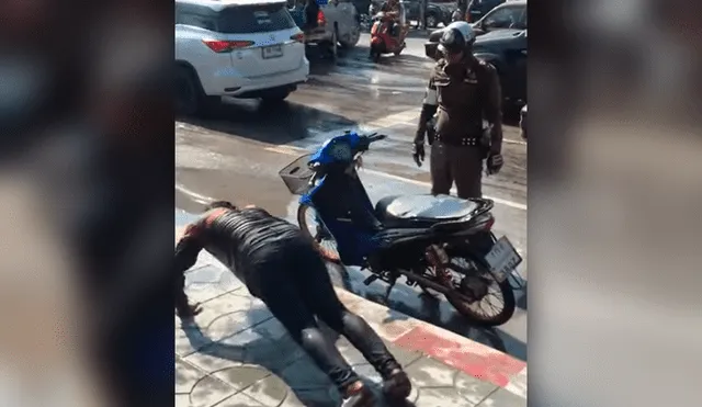 YouTube viral: policía le da un insólito castigo a motociclista que realizaba un delito [VIDEO]