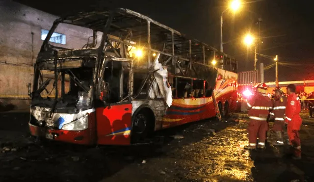 Al menos 17 muertos en incendio de bus interprovincial en Fiori