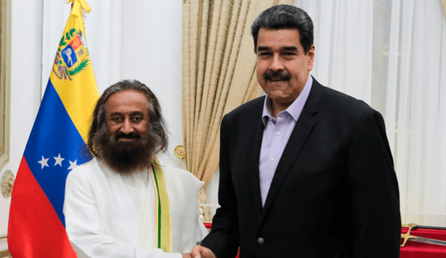 Ravi Shankar y Nicolás Maduro