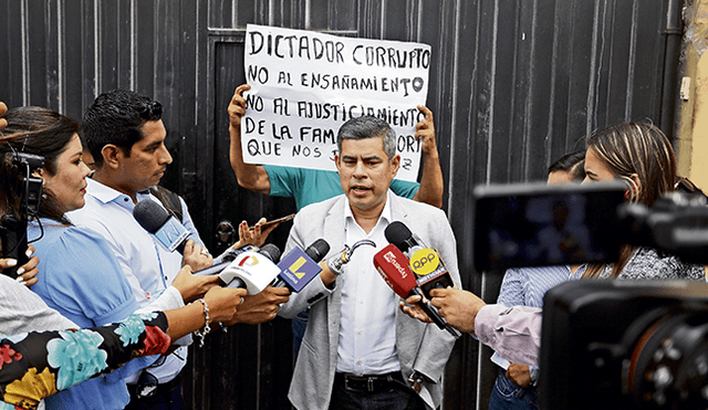 Nexo. Luis Galarreta es la mano derecha de la excandidata. Foto: Aldair Mejía.
