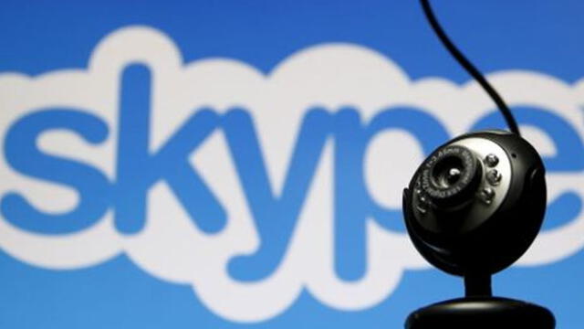 En el caso de Skype (propiedad de Microsoft) no se trata de llamadas o videoconferencias entre usuarios.