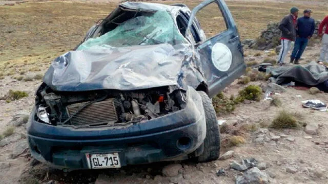 Arequipa: camioneta se despista y deja cinco personas heridas