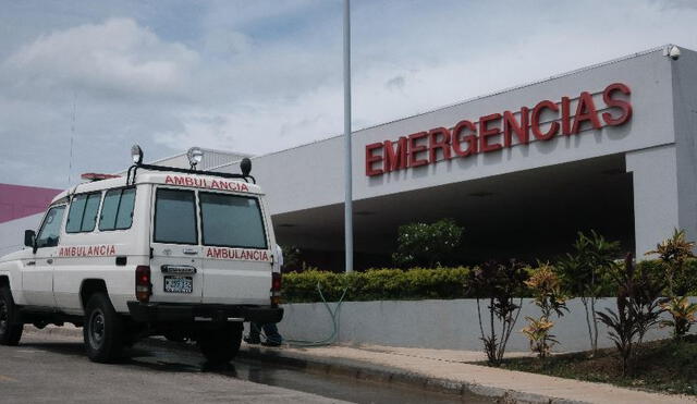 Ministro de Salud visitará áreas de emergencias para verificar que pacientes COVID-19 son atendidos de forma correcta. Créditos: EFE.