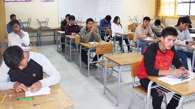 Examen de admisión en la Universidad Nacional Autónoma de Huanta