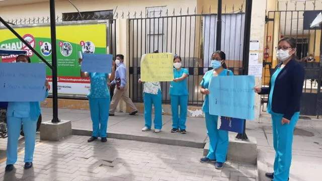 Despiden a enfermeros y técnicos de enfermería de hospitales de Chimbote, Lima y Piura. Foto: Cortesía.
