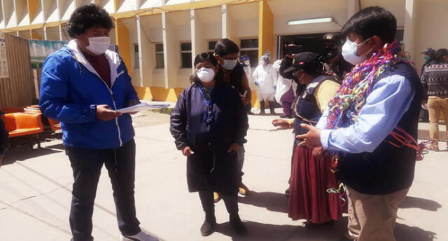 Autoridades locales inspeccionaron el avance de la obra que se ejecuta en Juliaca. Foto: Red de Salud de San Román.