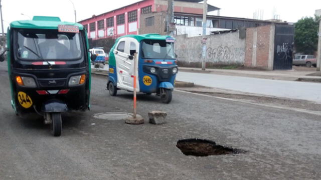 #YoDenuncio: alarma por agujero en pista cerca de colegio en Villa El Salvador
