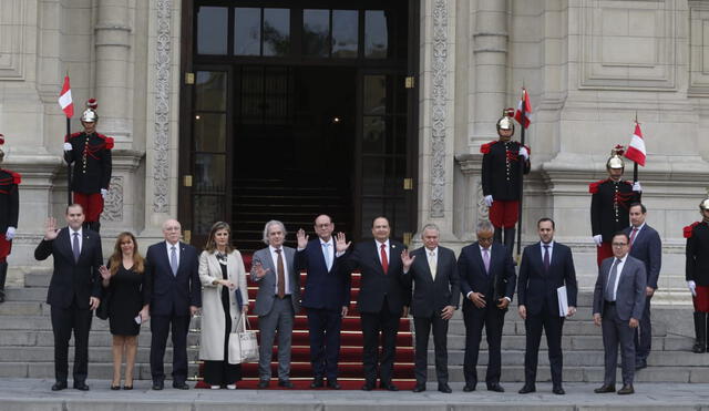 Delegación de la OEA llega a Palacio. Fotos : Carlos Félix - La República