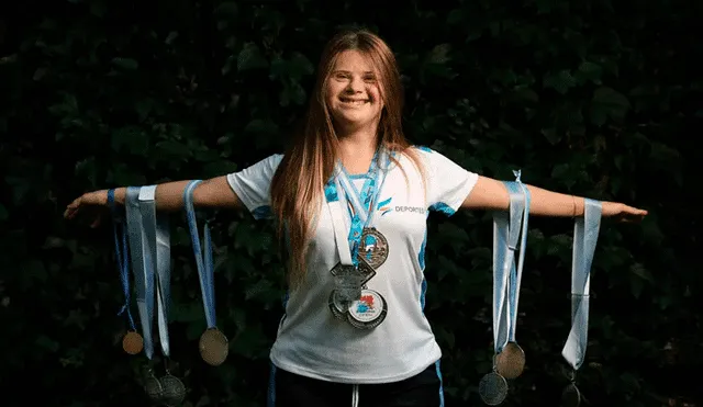 Jacinta Ramírez, "Múltiple campeona de natación".