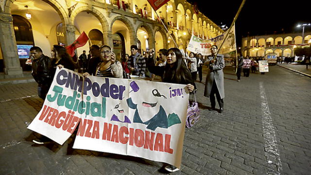 En Arequipa y Moquegua marchan contra corrupción 