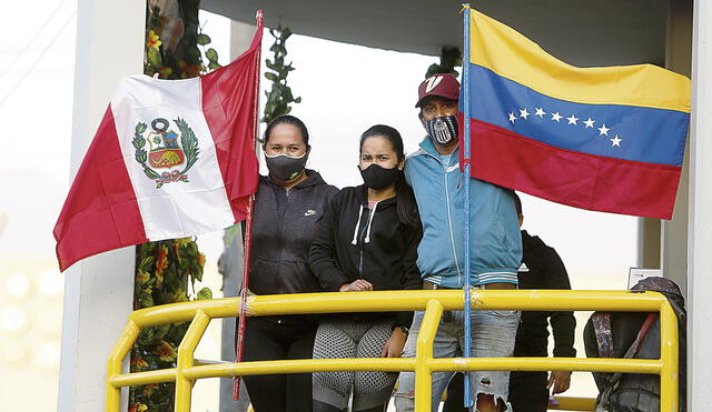 venezolanos en peru megaplaza