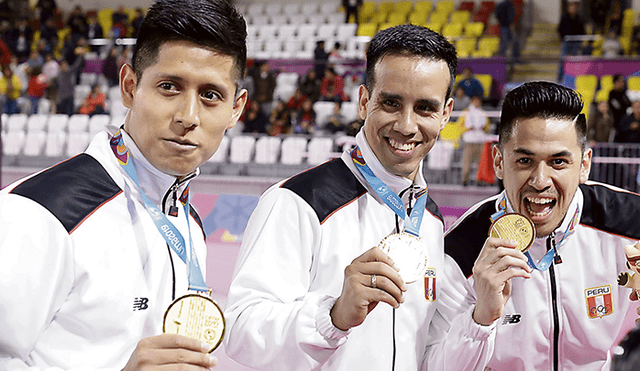 Los integrantes de la delegación peruana de kata, quienes obtuvieron la medalla de oro en los Panamericanos.