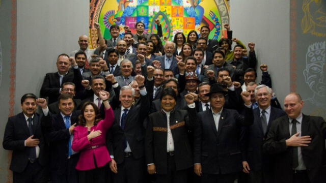 Evo Morales autoriza a sus embajadores a captar inversiones