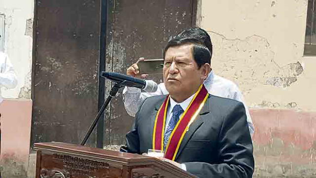 Gobernador de Moquegua evalúa cese de gerente de Transportes tras destape de corrupción