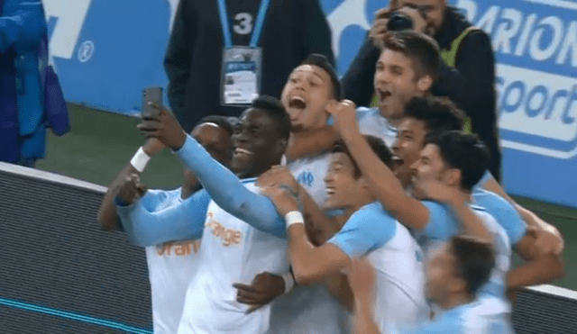 ¡La última de Balotelli! Metió un golazo de chalaca y celebró con un selfie [VIDEO]