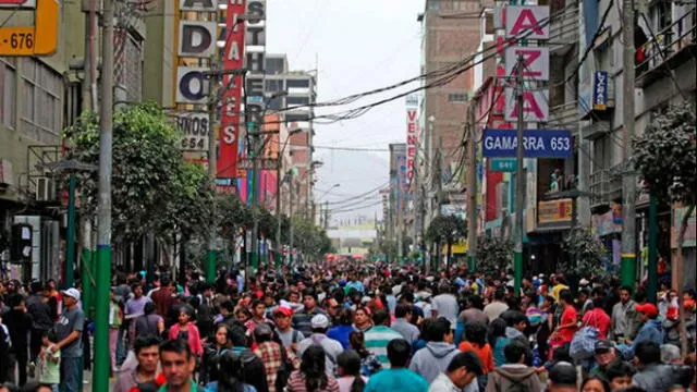 Gamarra: La Victoria permitirá que vendedores ambulantes se queden durante Fiestas Patrias