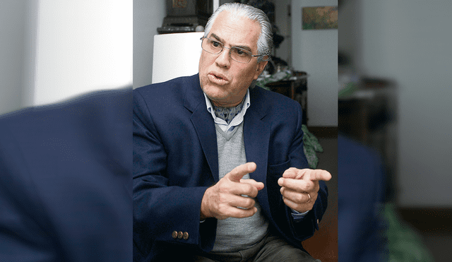 Gino Costa: “El fiscal Gonzalo Chávarry tiene que irse, nunca debió asumir”