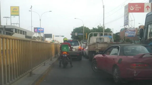  #YoDenuncio: vehículos de transporte público generan congestión vehicular