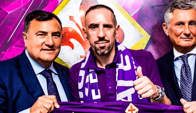 Franck Ribéry viajó hasta Florencia para estampar su firma por la Fiorentina.