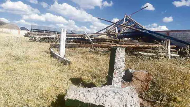 Fuertes vientos destechan ambientes de campo ferial de Puno