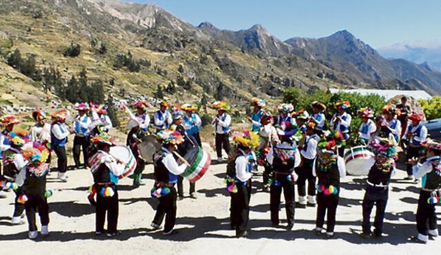 Declaran la danza Los Phules Patrimonio Cultural de la Nación