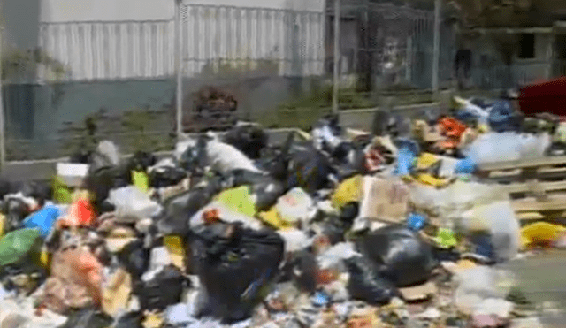 VMT: basura y desmonte invade las veredas y calles desde hace un mes [VIDEO]