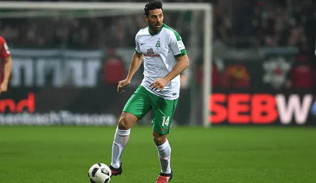 Claudio Pizarro le dijo adiós al fútbol en julio de este año. Su último partido con el Werder Bremen fue ante el Colonia, en la última fecha de la Bundesliga. Foto: AFP.