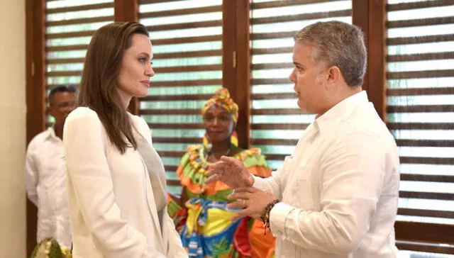 Aluvión de insultos contra Iván Duque tras encuentro con Angelina Jolie en Colombia