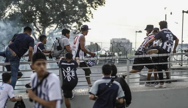 Reportaron disturbios en exteriores del Estadio Nacional. Foto: La República