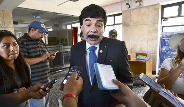 Alcalde de Arequipa lamenta renuncia de Vizcarra a MTC