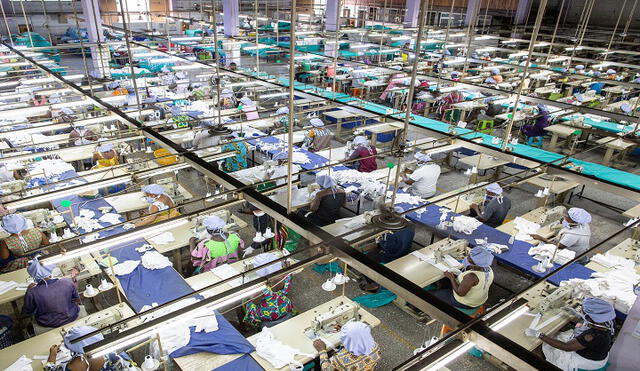 Una fábrica en Accra (capital de Ghana), registró 533 casos  de coronavirus. Foto: AFP (referencial)