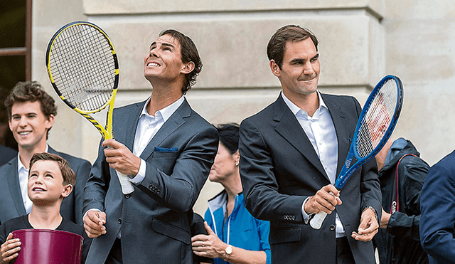 A jugar. ‘Rafa’ y Roger durante la presentación de la Copa.