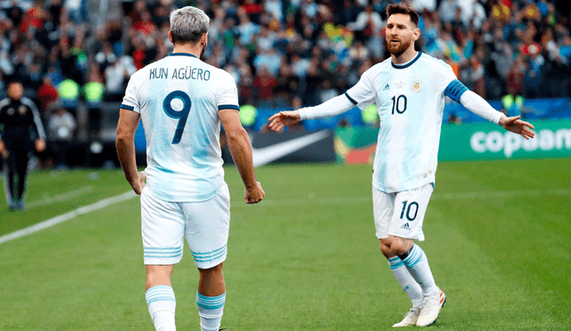 Sergio Agüero aprovechó un gran pase de Messi para anotar el 1-0 en el Argentina vs. Chile. | Foto: EFE