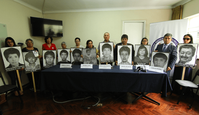 Familiares de las víctimas en el caso La Cantuta. Foto: Virgilio Grajeda/La República.