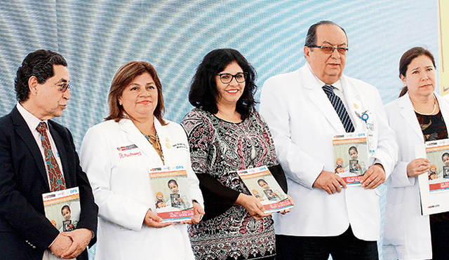 impulsores. La campaña es apoyada por la primera dama Maribel Díaz (al centro).