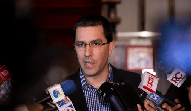 Canciller venezolano pide a PPK que reflexione sobre el rechazo de Maduro
