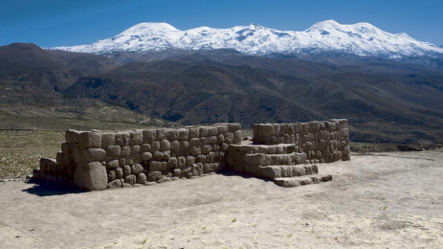 Arequipa: Un templo en las faldas del Coropuna