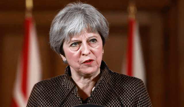 Primera ministra británica asegura que ataque a Siria fue "legalmente correcto"
