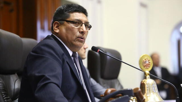 Congresista tuvo que cumplir singular promesa tras clasificación de Perú al Mundial [VIDEO]
