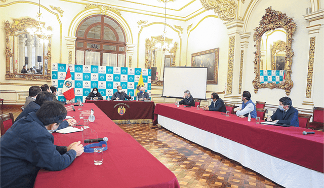 Cita. Alcalde Muñoz se reunió en el municipio con representantes de los corredores viales.