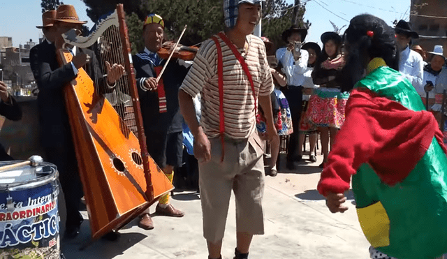 Video es viral en Facebook. Una orquesta peruana sorprendió a todos, luego de que hiciera bailar a estos queridos personajes, mientras Kiko era el violinista. Foto: Captura.