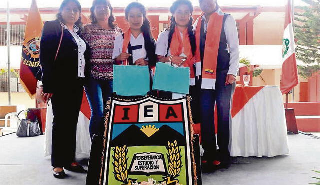 Escolares de Cajamarca y Piura ganan en Ecuador con proyectos de ciencia