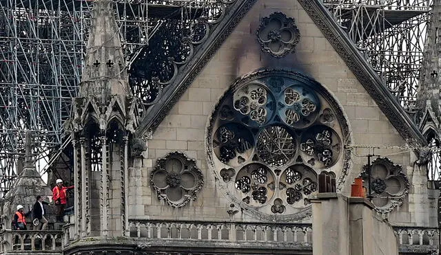 Notre Dame: sigue en pie la catedral de París [FOTOS]