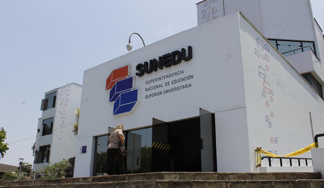 Asociación de Universidades amenaza con demandar a Sunedu por publicidad