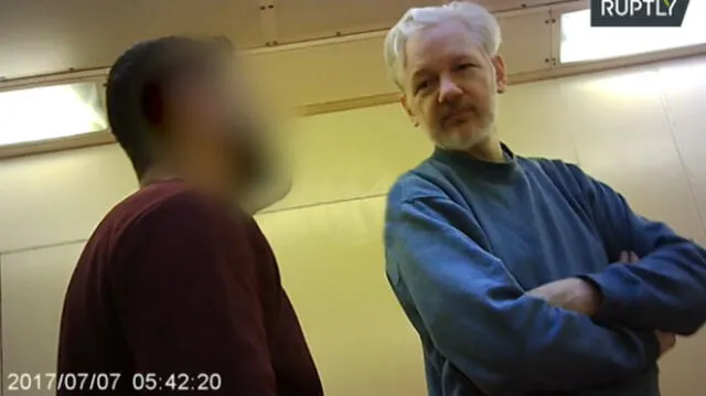 Julian Assange es captado en cárcel de Londres