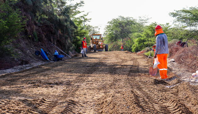 ARCC reconstruye caminos en Sullana. Foto: ARCC
