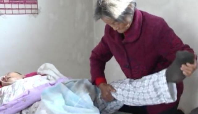 China: mujer de 75 cuidó de su hijo durante los 12 años que estuvo en coma