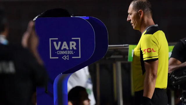 El VAR ha anulado goles en los duelos de Venezuela ante Perú y Brasil.