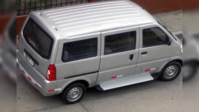 San Borja: minivan fue robada en la puerta de una vivienda