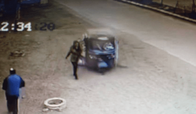 VES: cámara de seguridad capta robo al paso en mototaxi [FOTOS]